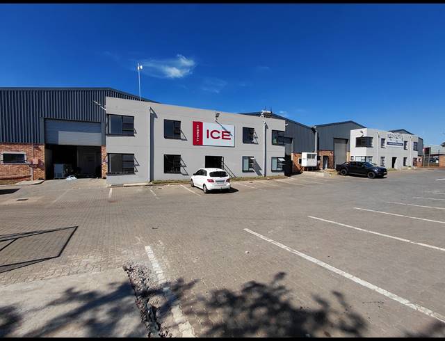 3,980M² INVESTMENT FOR SALE IN CLAYVILLE